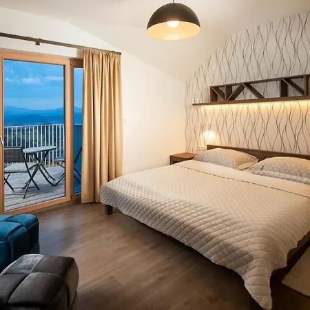 Hillside Y41 * Дольни-Кубин