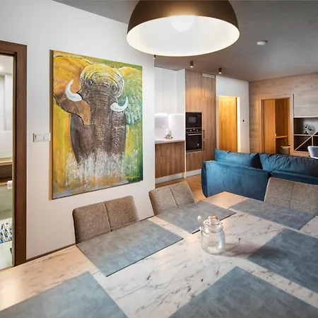 Hillside Y41 * Дольни-Кубин